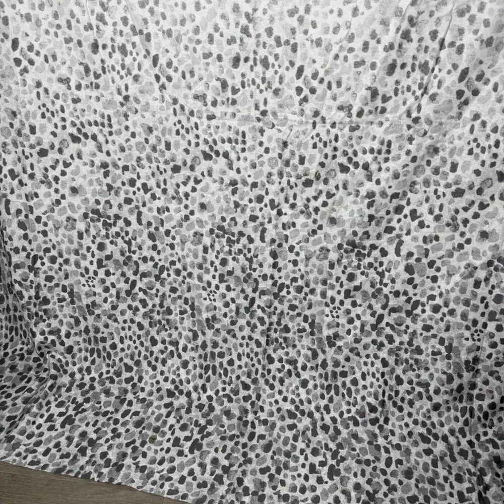 Leopard Glam Home Bath Shower Curtain Ombre Gray - Threshold 100% Cotton, Woven